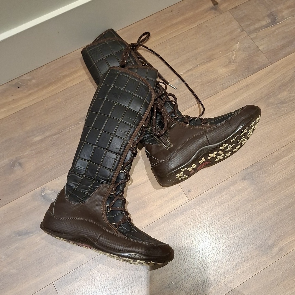 North Face Women's Chocolate Brown Tall Quilted Waterproof Winter Boots (US 8)